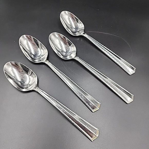 Yamazaki ICON AFFINITY Stainless 18/8  Patrick Place Oval Soup Spoon Set of 4 - Picture 1 of 7